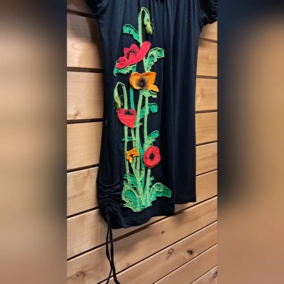 Embroidered Floral Blouse Size S - Picture 4 of 8